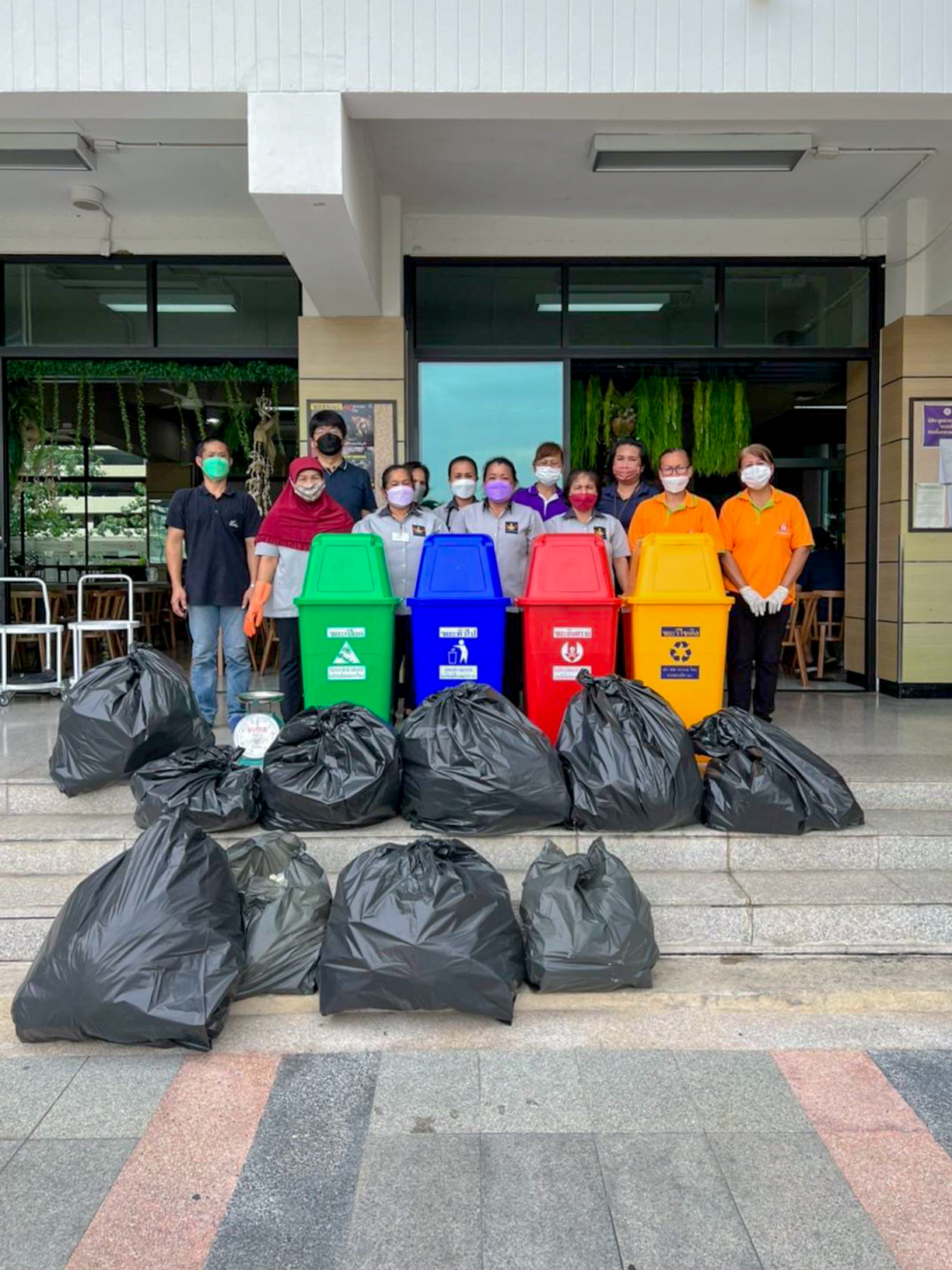 กิจกรรมคัดแยกและชั่งน้ำหนักขยะ