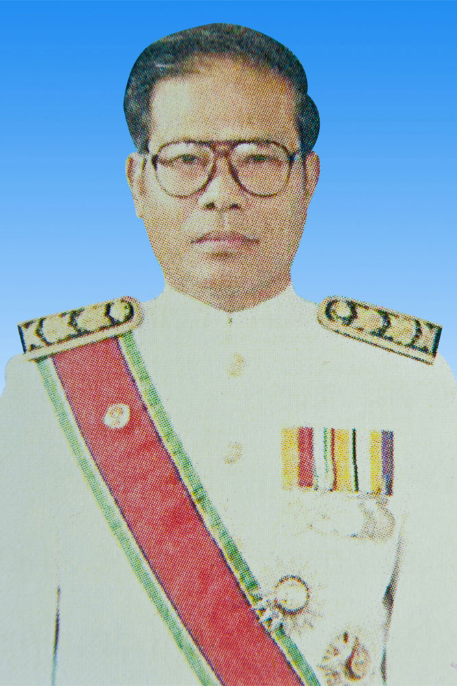 รองศาสตราจารย์ ดร.ธวัช บุรีรักษ์