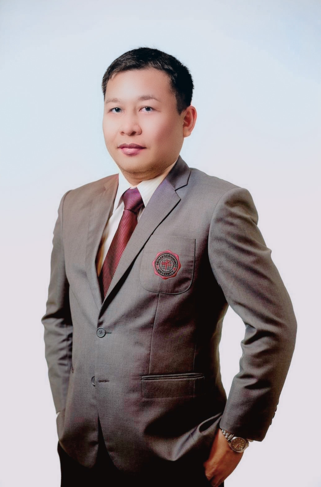 นายกฤษณะ แก้วสายทับ