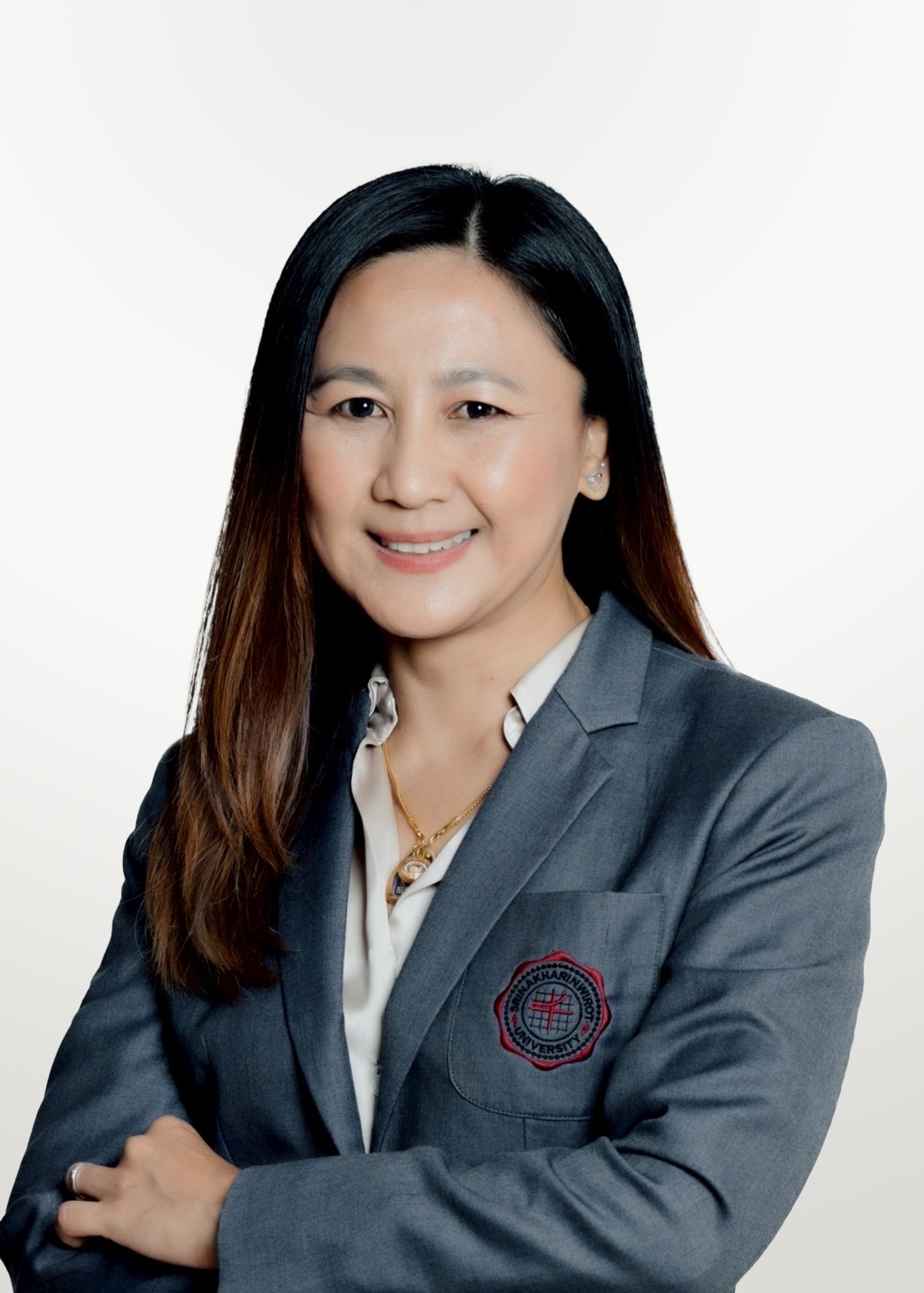 รศ.ดร.ปรีชญาณ์ นักฟ้อน