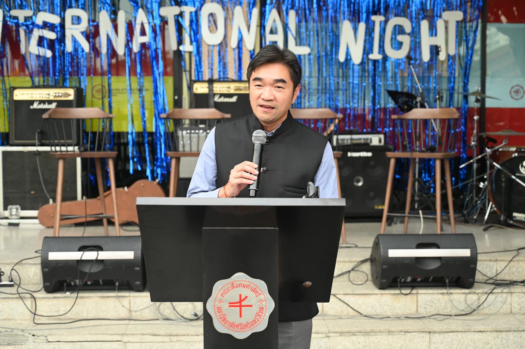 คณบดีคณะสังคมศาสตร์ กล่าวเปิดโครงการ กิจกรรม International Night